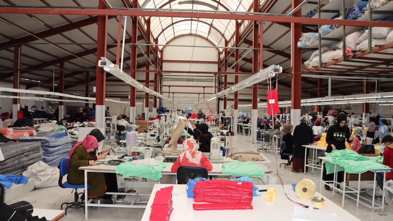 Antalya`dan iş insanlarımızın buraya gelmesi önemli"