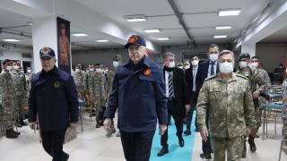 Cumhurbaşkanı Erdoğan’dan Mehmetçiğe sürpriz ziyaret