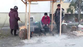 Irpin'de kalanlar, hayata tutunmaya çalışıyor