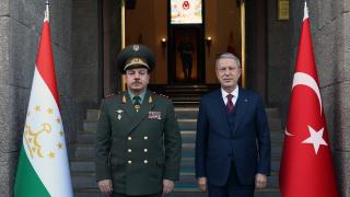 Bakan Akar, Tacikistan Savunma Bakanı Mirzo ile bir araya geldi