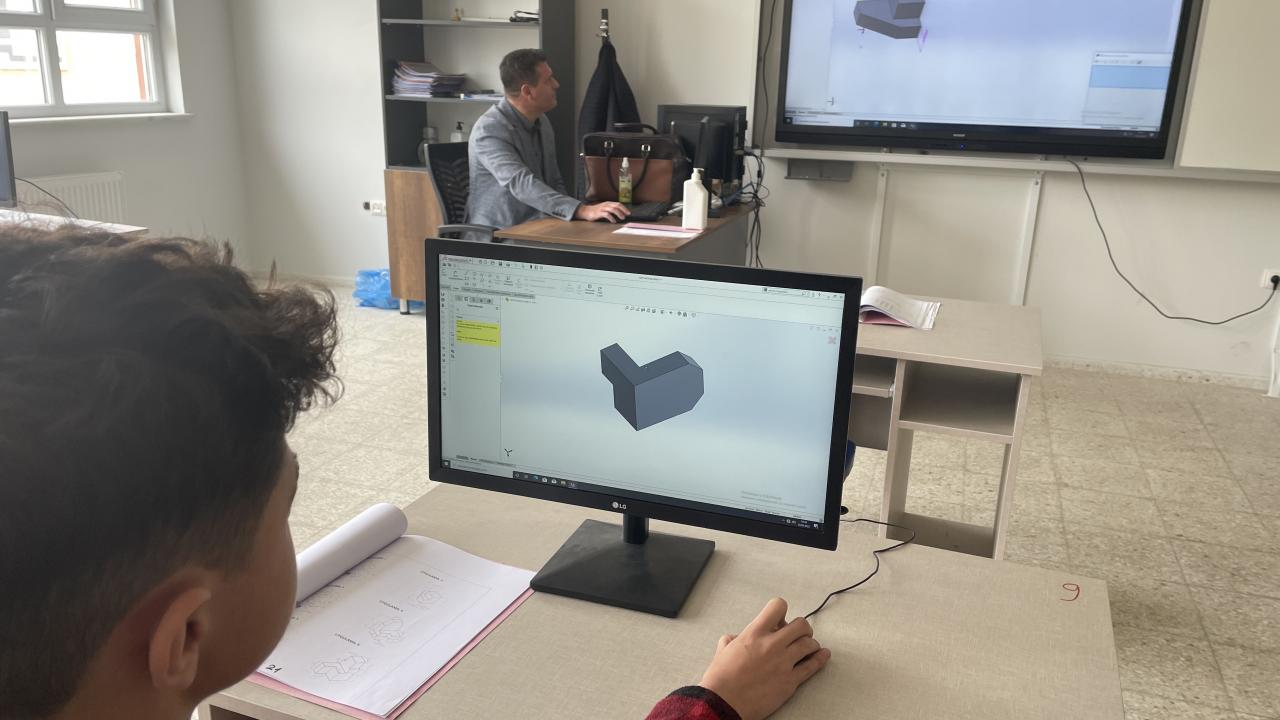  "Öğrencilerimiz iş hayatına daha rahat geçiş yapabiliyor"