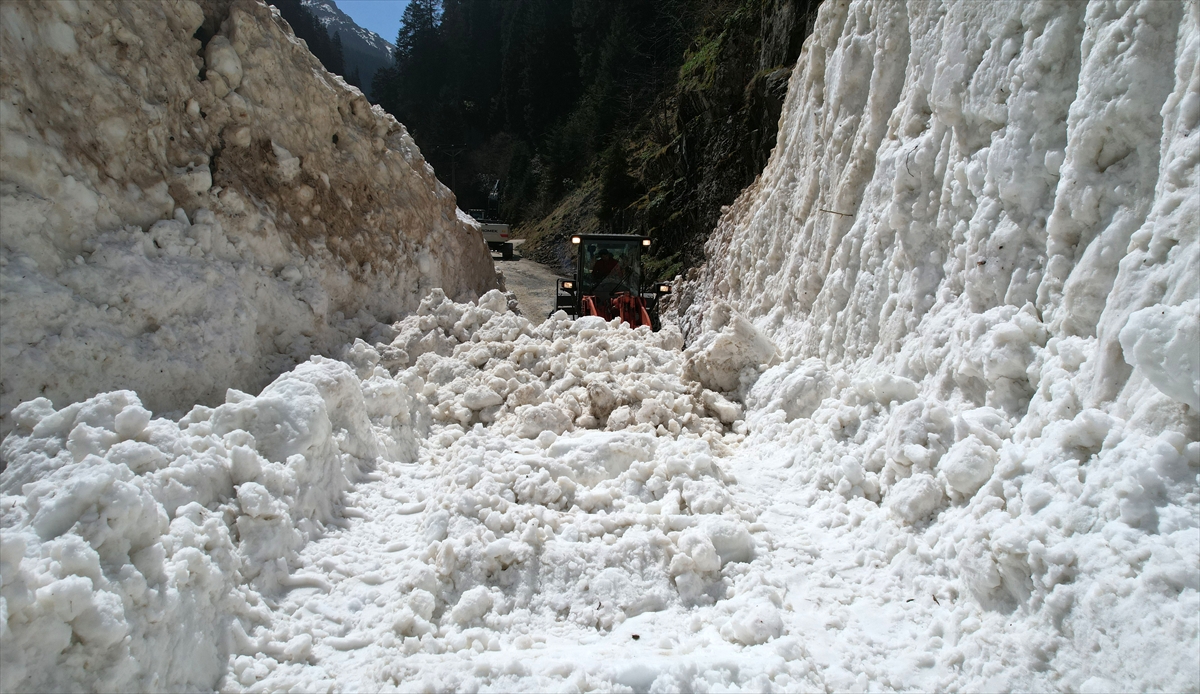 Yaylacılar geri dönmeyi bekliyor