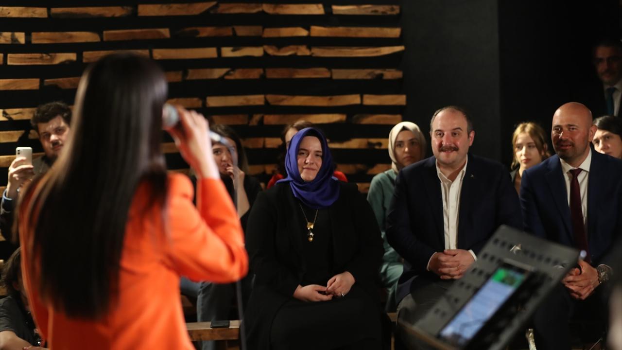 "Samsak döveçli" mini konser