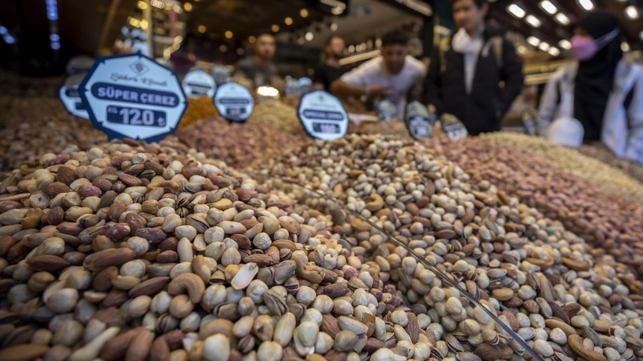 En çok lokum ve şeker alınıyor