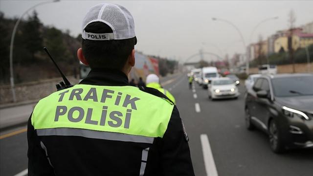 İstanbul'da Beyoğlu, Fatih ve Beşiktaş'ta bazı yollar etkinlik nedeniyle trafiğe kapatılacak; alternatif güzergahlar açıklandı