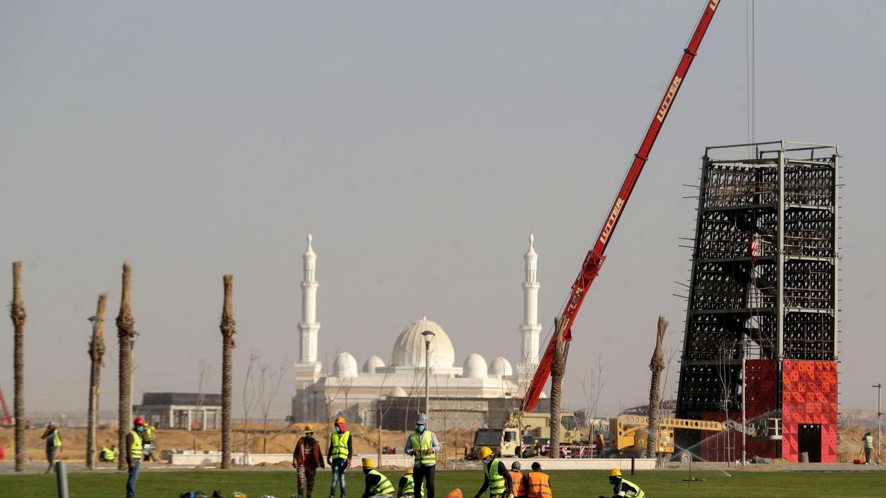 Kahire`nin artan nüfusu karşısında başkent taşınıyor