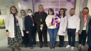 715 gram doğan bebek 299 günde hayata tutundu