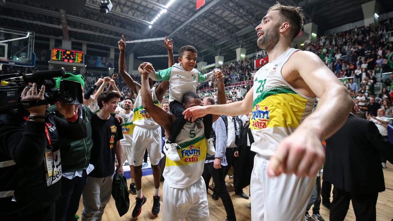 Frutti Extra Bursaspor Avrupa'da "şampiyonluk" için parkeye çıkacak