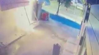 Afyonkarahisar'da 15 iş yerine sıçrayan yangının çıkış anı kamerada