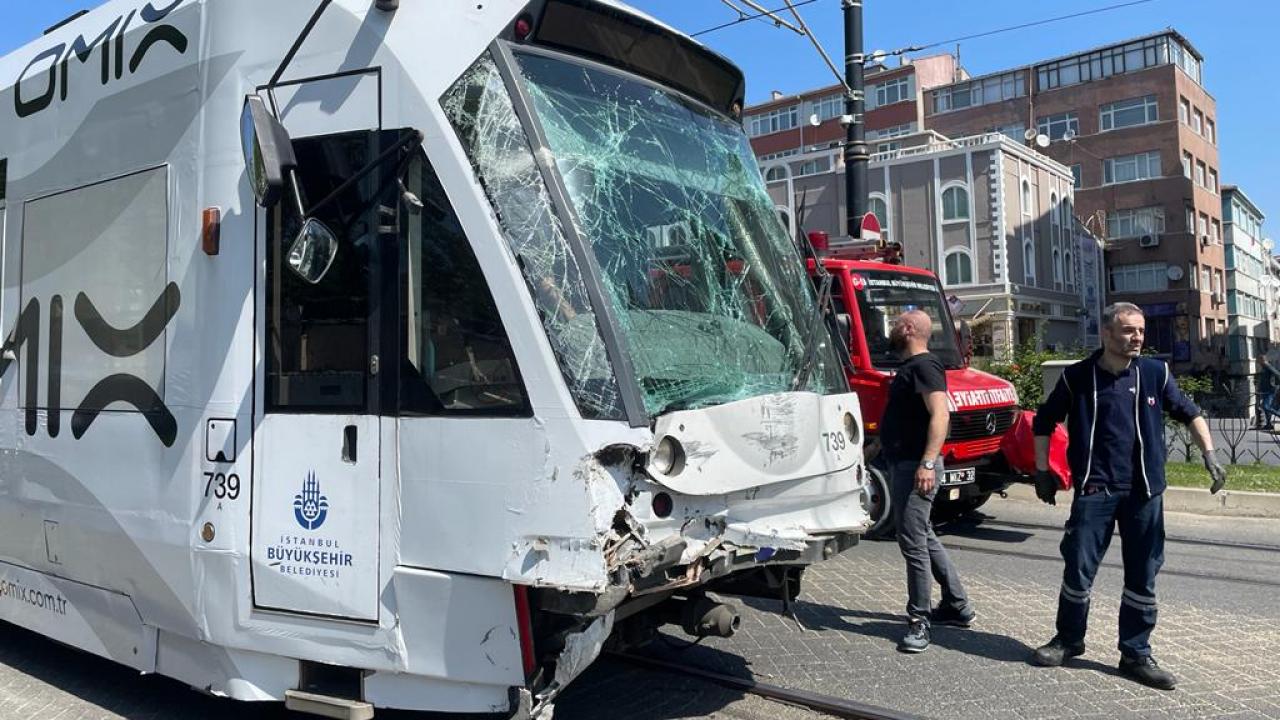 Kaza anı güvenlik kameralarına yansıdı