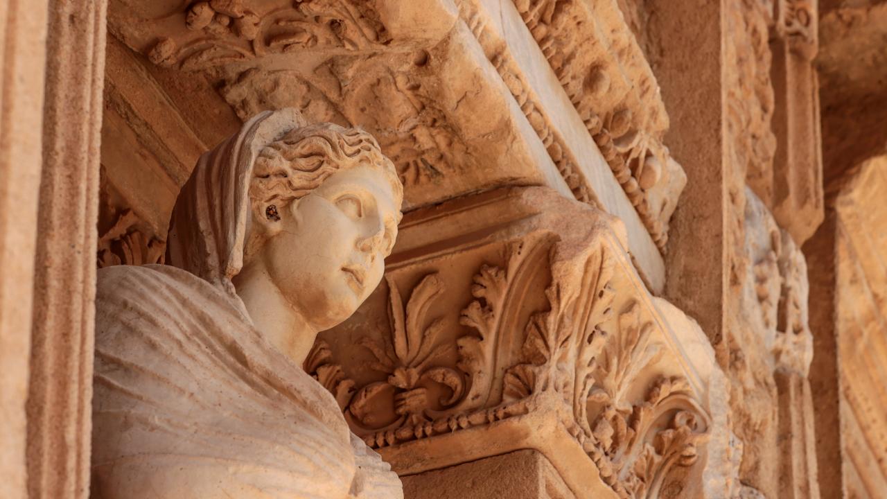 "Efes`te bir antik kenti çok iyi algılayabilirsiniz"