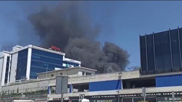 İstanbulda fabrika yangını