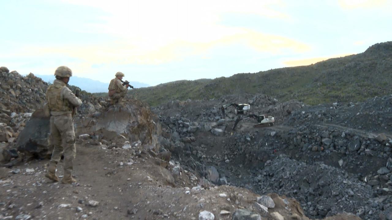 Komandolar adım adım ilerledi