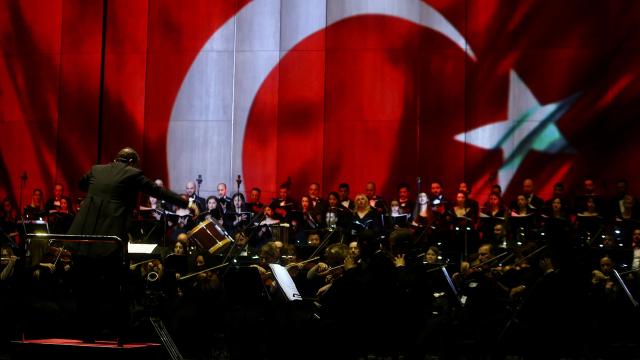 Atatürk Kültür Merkezi Opera Salonu açıldı