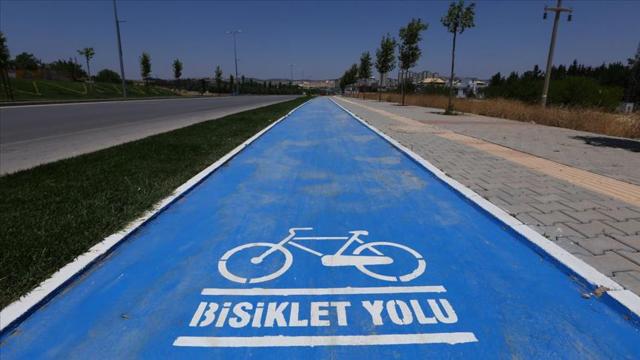 Binlerce kişi TBMMden "güvenli bisiklet yolu" istedi