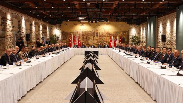 Bakan Nebati: Vatandaşlarımızı rahatlatacak adımlar hususunda görüşme yaptık