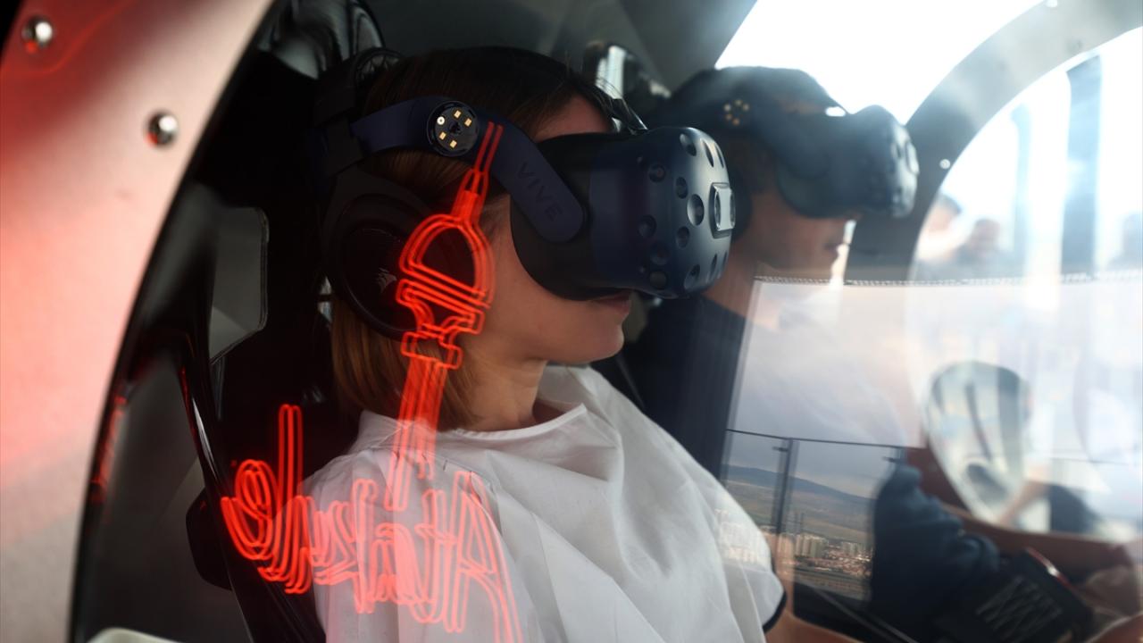 "Tepeden Ankara`yı gezmek müthiş bir duygu"