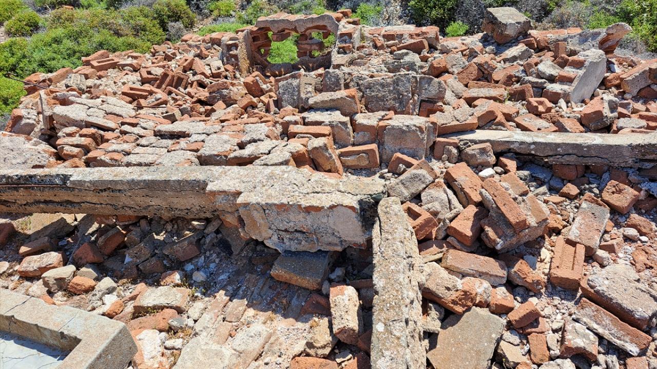 Yunanistan iç savaşında komünistlerin sürgün edildiği ada