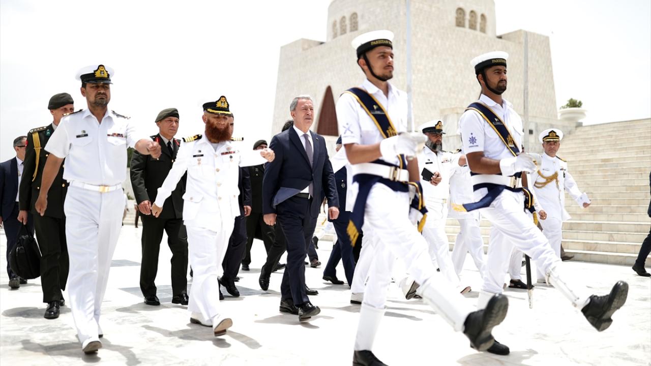 "Türkiye Pakistan dosti zindabad"