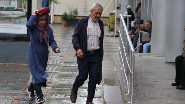 Edirnede sağanak etkili oluyor