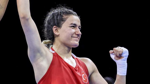 Milli boksör Hatice Akbaş finale yükseldi