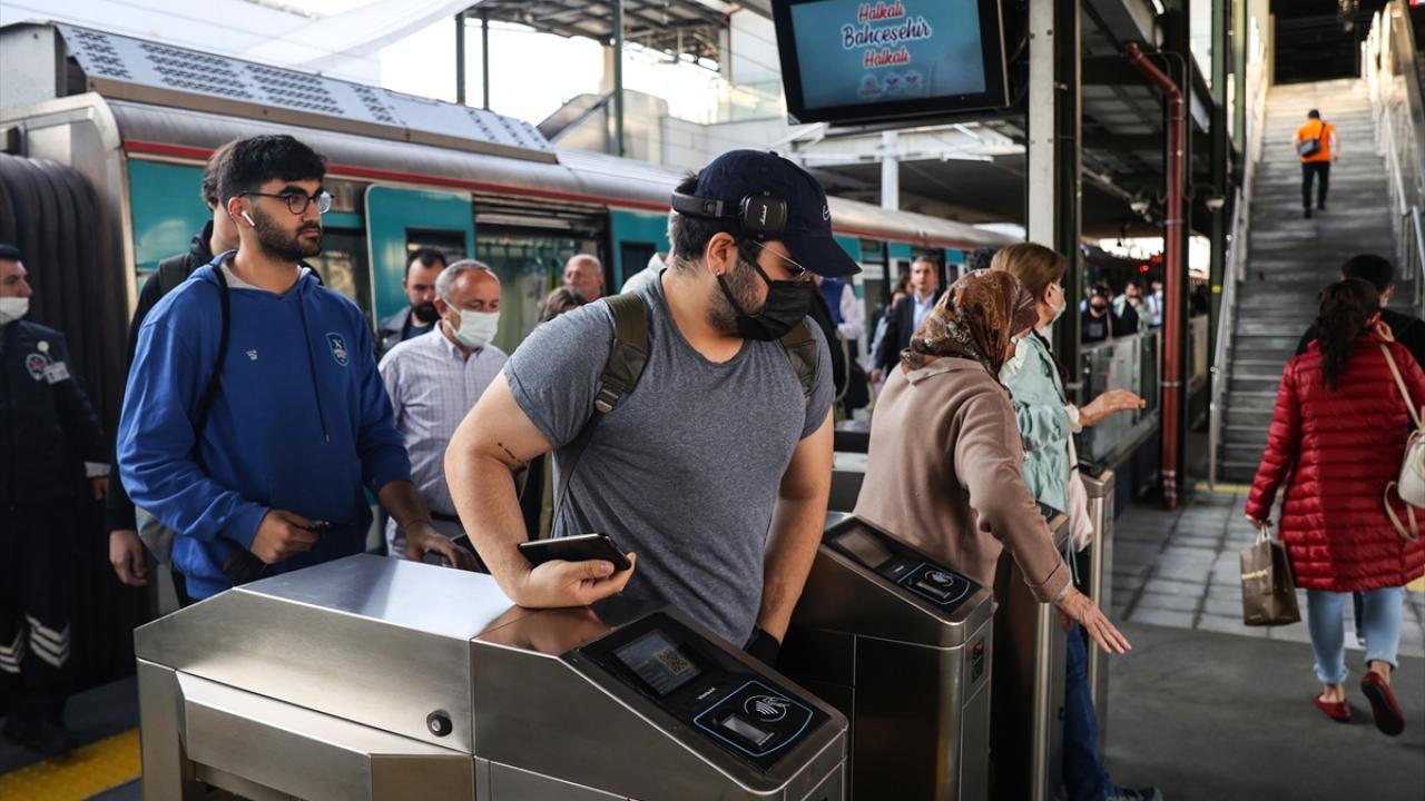 Sabah ve akşam saatlerinde karşılıklı ikişer sefer