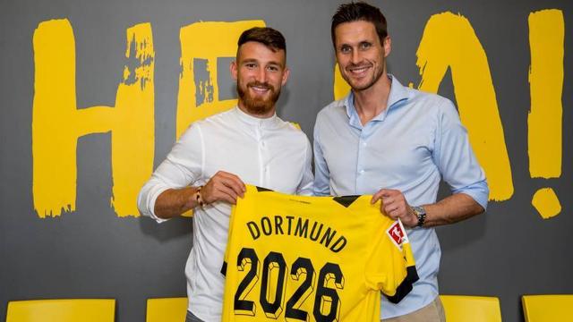 Borussia Dortmund Salih Özcanı renklerine bağladı