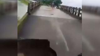 Bangladeş ve Hindistan'daki sel felaketinin görüntüleri ortaya çıktı