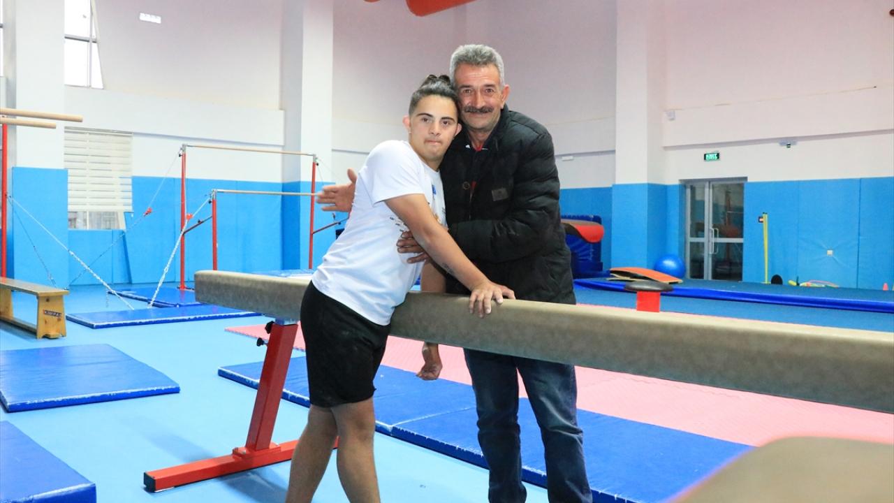 "Bayrağımızı gururla dalgalandıracağına inanıyorum"