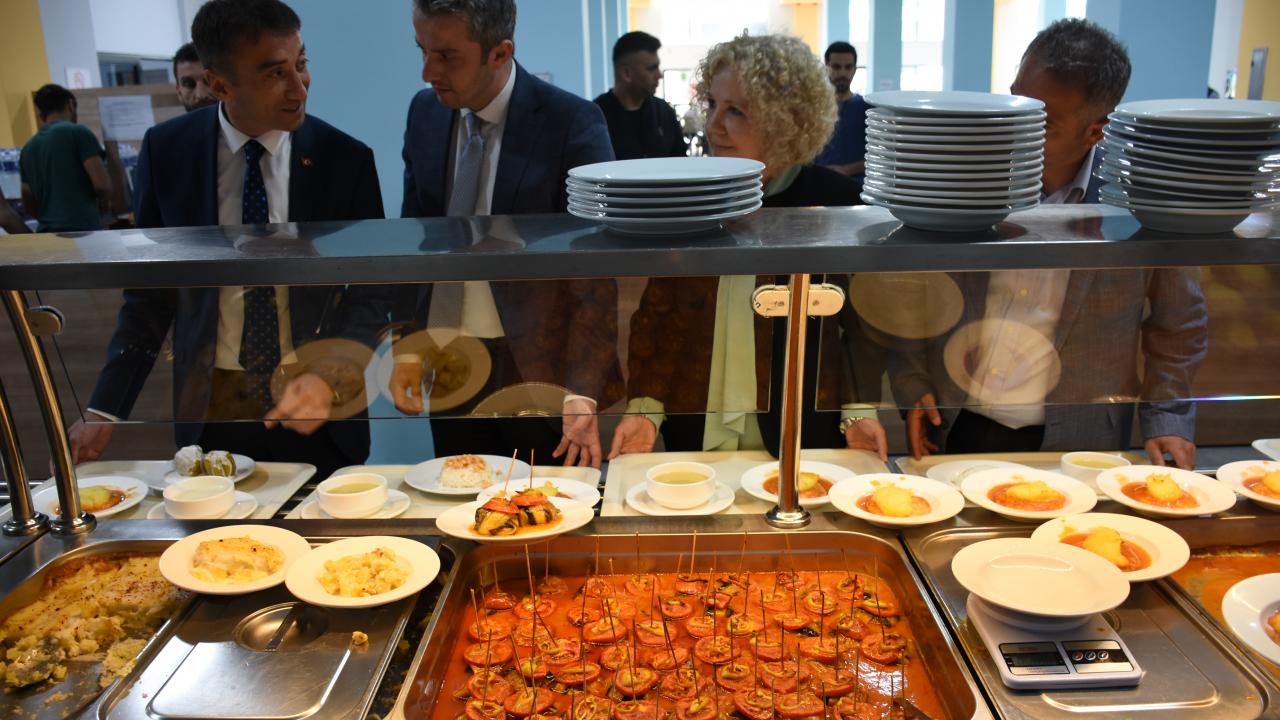 Bartın'da `Asırlık Tariflerle Türk Mutfağından Yemek İkramı` etkinliği