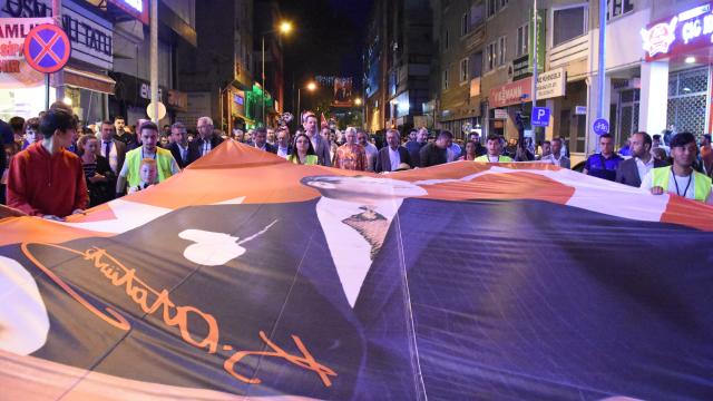 Bilecikte şehitler için sessiz yürüyüş düzenlendi