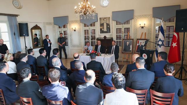 Çavuşoğlu, İsrail-Türkiye İş Konseyi üyeleriyle bir araya geldi