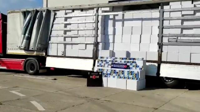 Mersinde 18 milyon makaron ele geçirildi