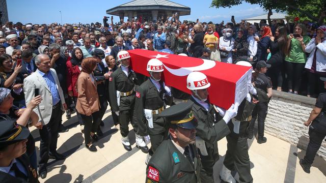 Pençe-Kilit şehitlerine veda