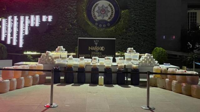 İstanbulda rekor operasyon: Tek seferde 1 ton 117 kilogram uyuşturucu ele geçirildi