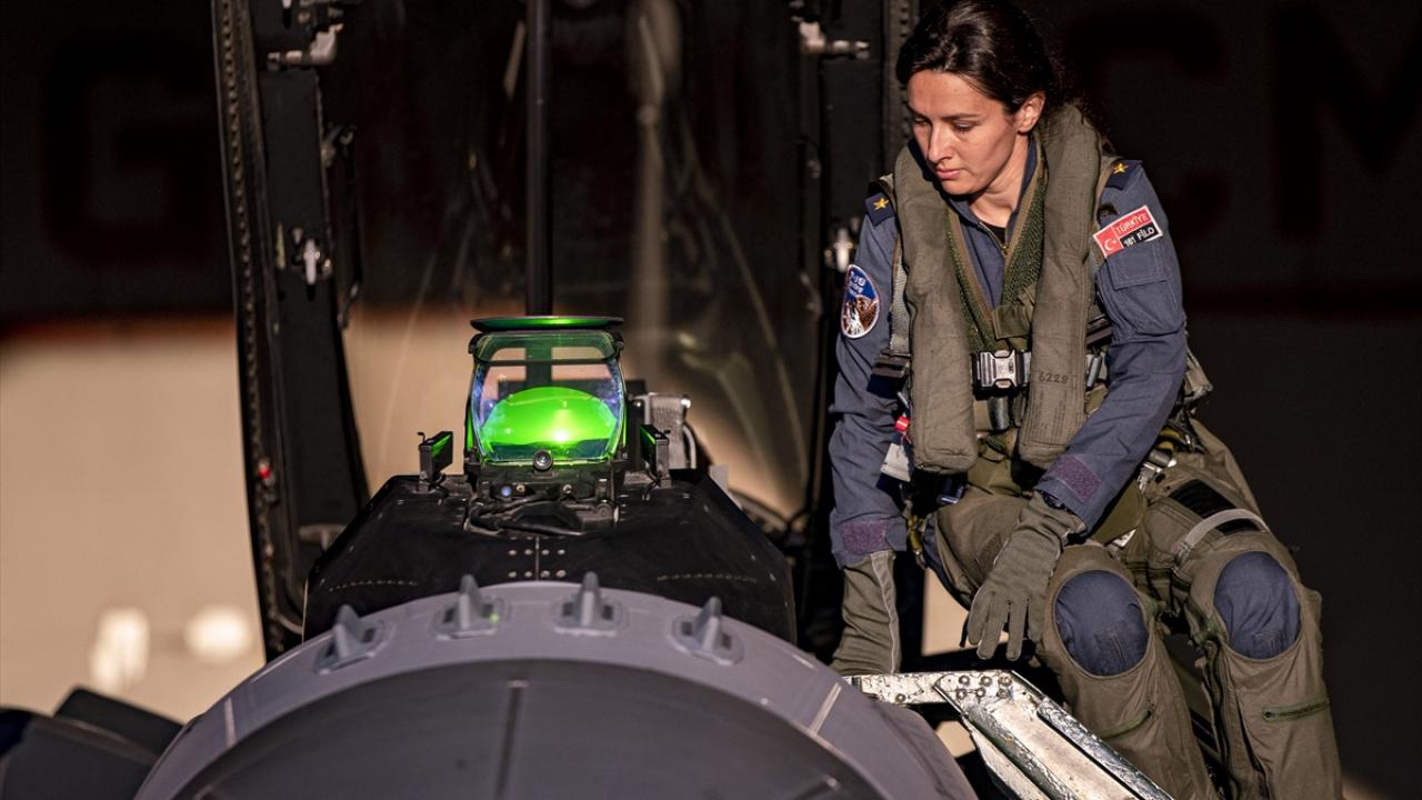 "Unutamadığım an, ilk yalnız uçuşum"