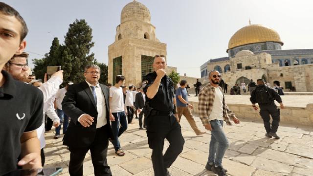 İsrailli aşırı sağcı milletvekilinden Mescid-i Aksaya polis eşliğinde baskın