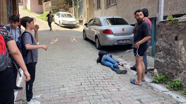 Hırsız çatıdan çocuğun üstüne düştü