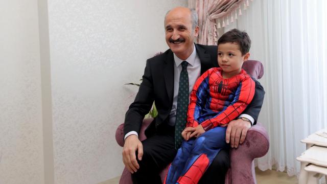 Kahramanmaraşta şehit oğluna doğum günü sürprizi yapıldı