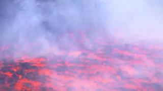 Etna Yanardağı yeniden lav ve kül püskürttü