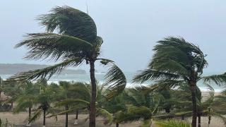 Meksika'da Agatha Kasırgası karaya vurdu