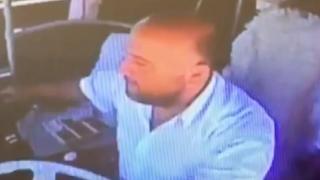 Otobüs şoförünün Türk bayrağı hassasiyeti