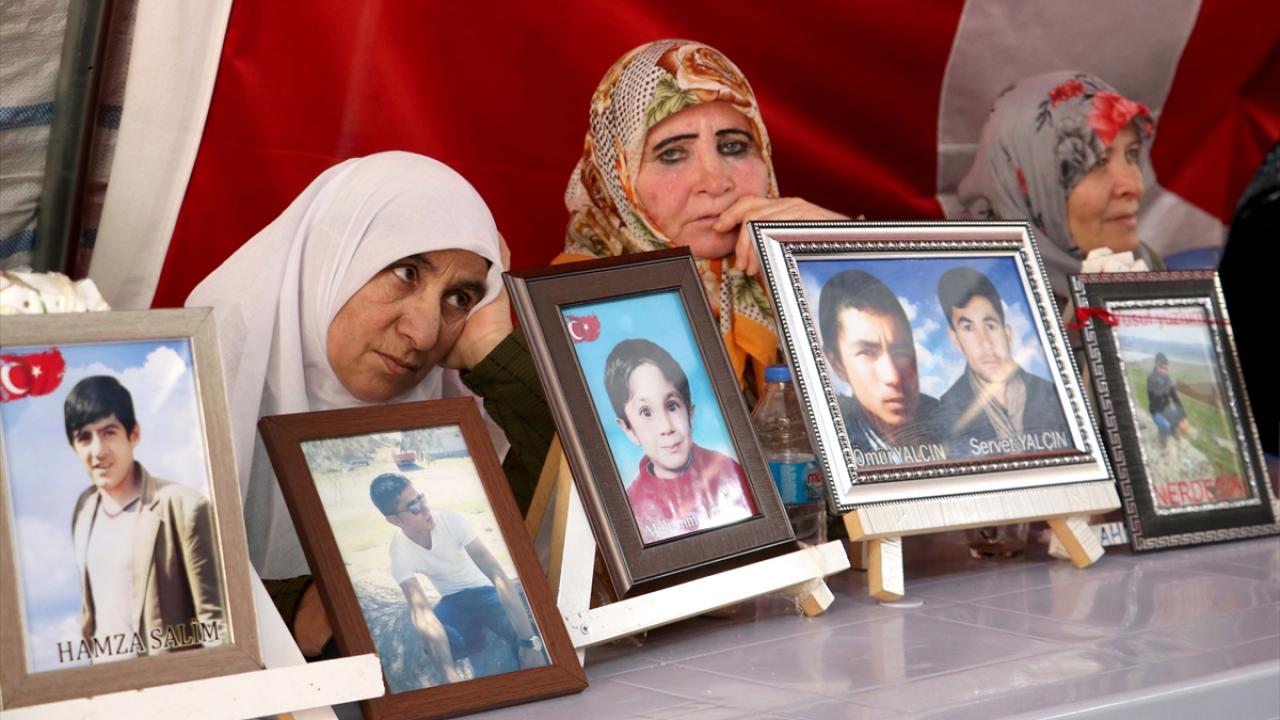 "Evladımı almadan buradan kalkmayacağım"