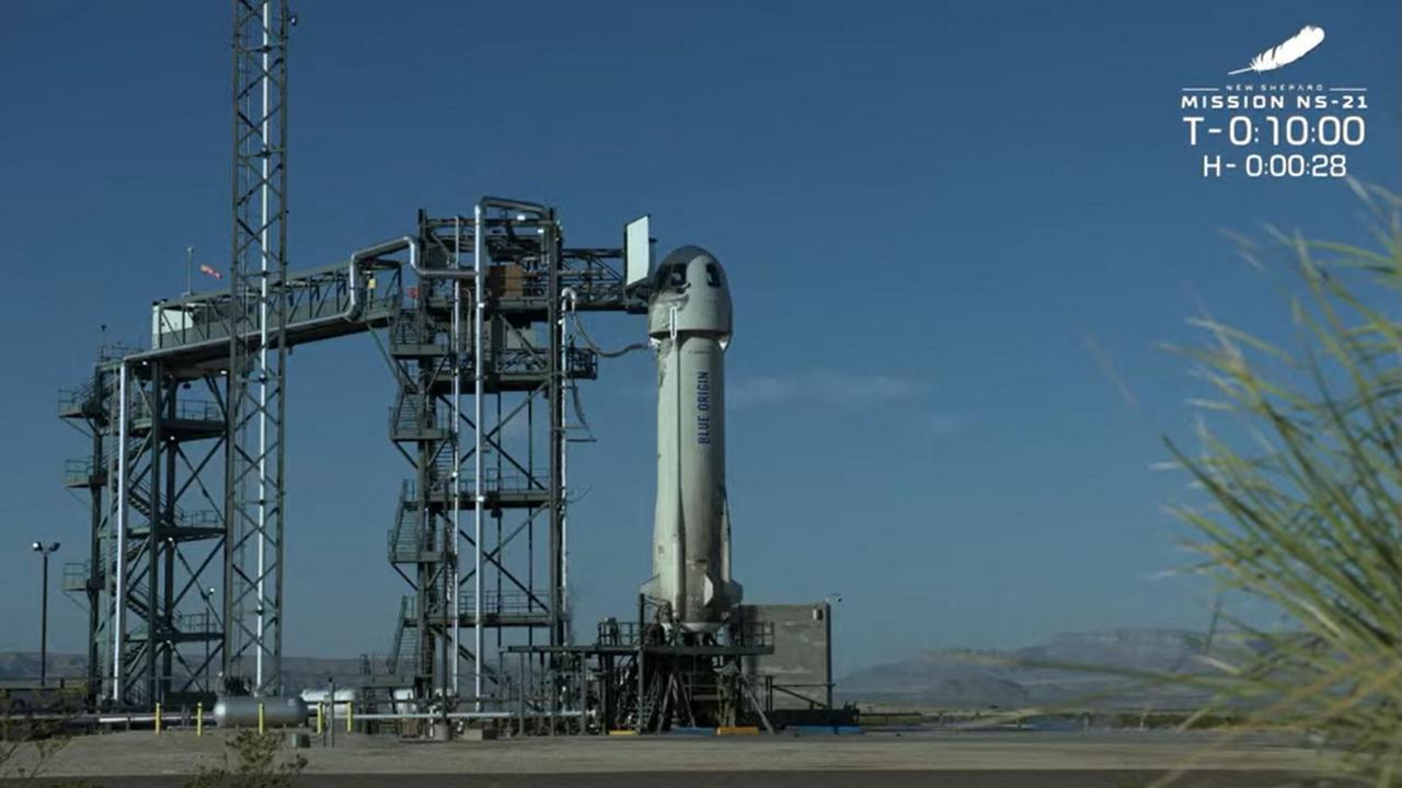 Uzaya turistik seyahat: 6 yolcu yer çekimsiz ortamı deneyimledi