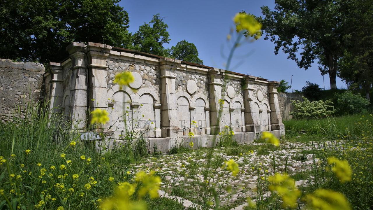 Han kızı Natavanın su çeşmesi