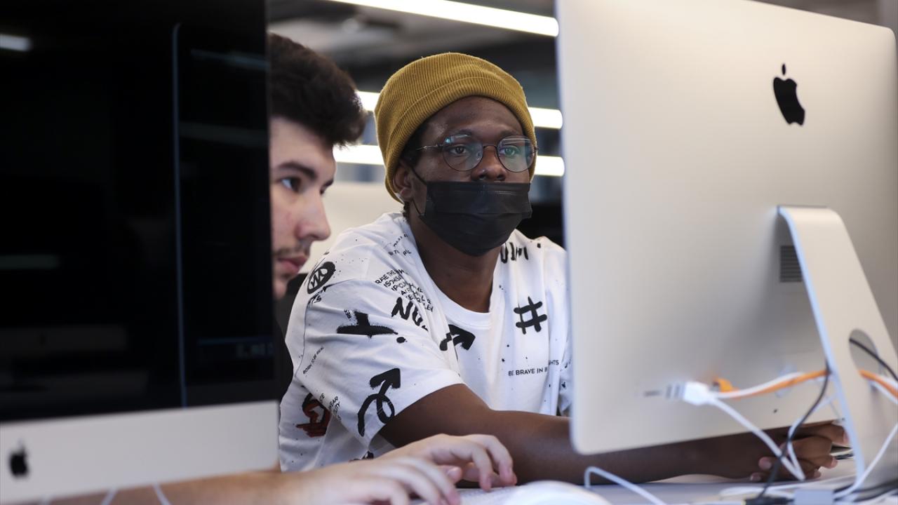 "Herhangi bir diploma şartımız yok"