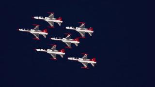 Türk Yıldızları'nın gösterisi AKINCI TİHA'nın kamerasında