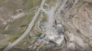 Terör yuvalarında rejim bayrağı