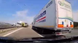 TEM Otoyolu'ndaki zincirleme kazanın görüntüleri ortaya çıktı