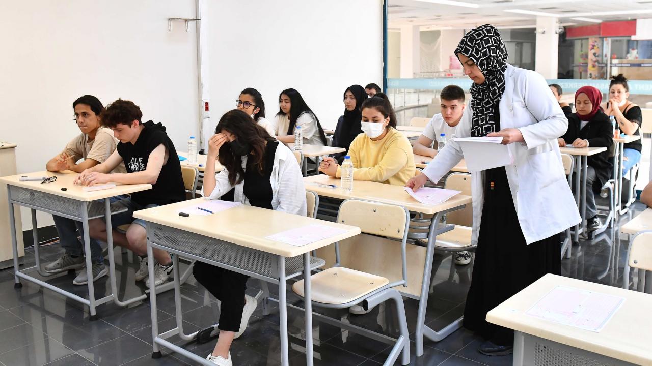 Son saatlerde ders çalışmak doğru mu?